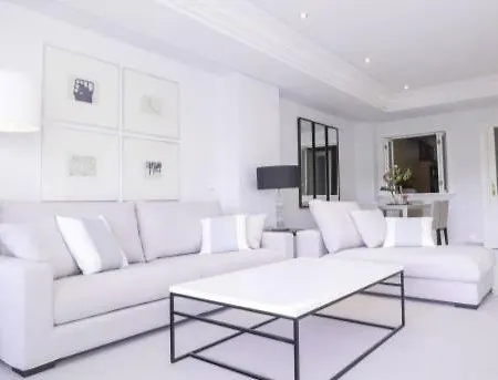 Apartamento De Lux *